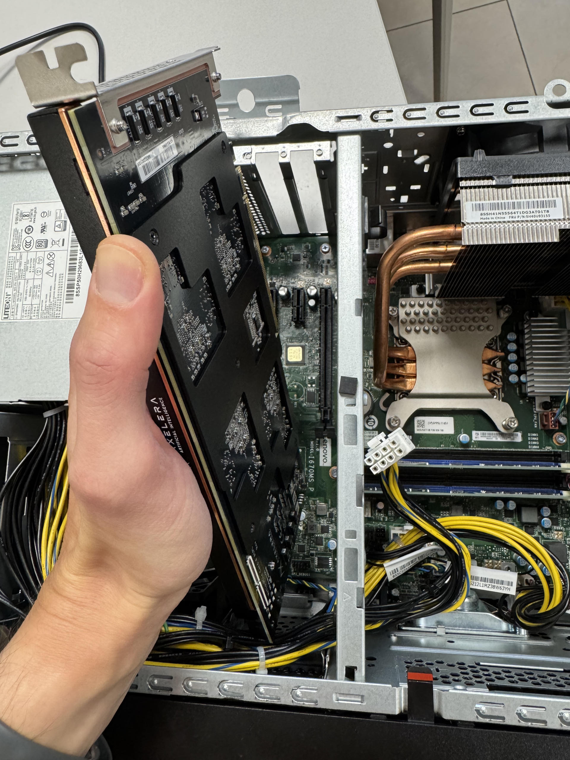 Lenovo P360 — Metis 4-chip card installation (2 of 4)